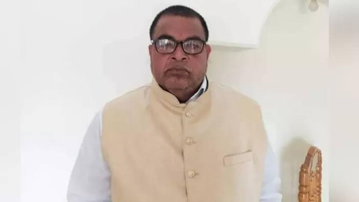 बिहार में सियासी संकट के बीच हेमंत सरकार का बड़ा फैसला