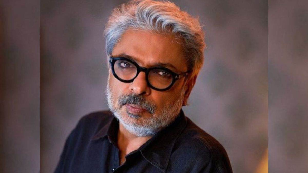 https://www.jagranimages.com/images/newimg/27012025/27_01_2025-sanjay_leela_bhansali_on_padmavaat_23874033.jpg