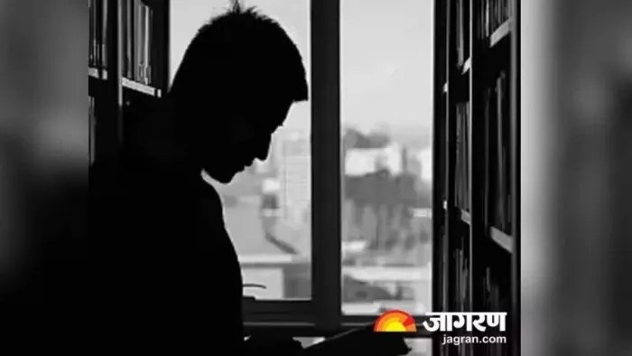 छात्र ने हॉस्टल की छत से कूदकर आत्महत्या कर ली। (प्रतीकात्मक तस्वीर) जागरण।