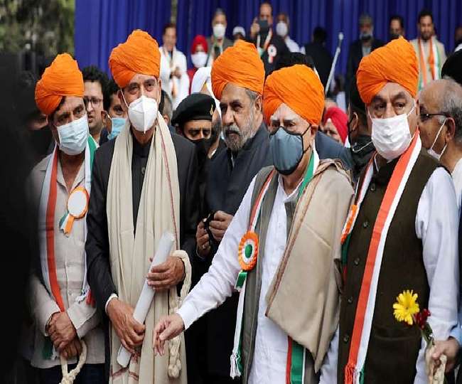 कांग्रेस के चर्चित समूह-23 के प्रमुख नेताओं की शनिवार को जम्मू में हुई बैठक