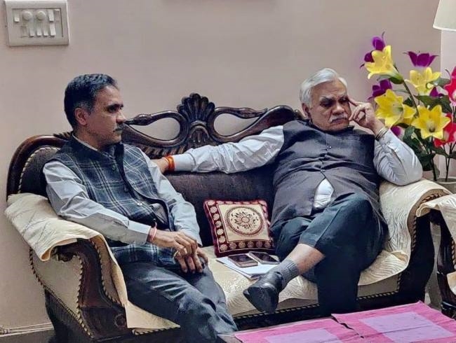 मुख्य सचिव से प्रदेश में लिफ्ट एक्ट बनाने की मांग