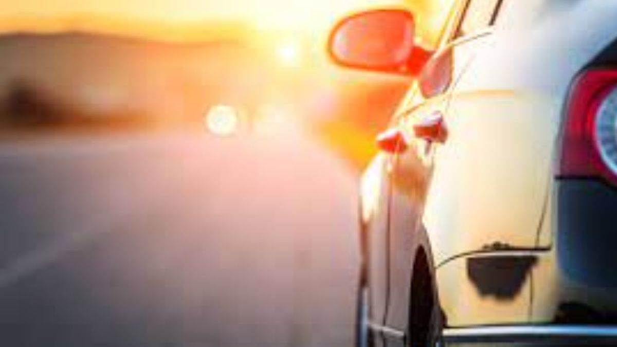 धूप बिगाड़ न दे आपकी कार का लुक, रखें इन बातों का ख्याल; नहीं तो बाद