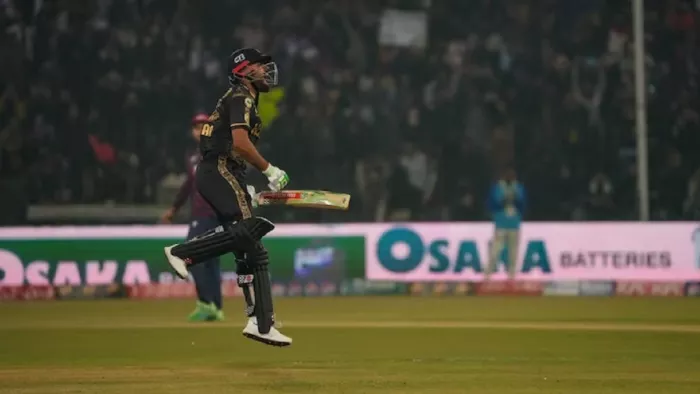 Babar Azam ने जड़ा तूफानी शतक, तो PSL के मालिक ने गिफ्ट कर दी 80 लाख की गाड़ी