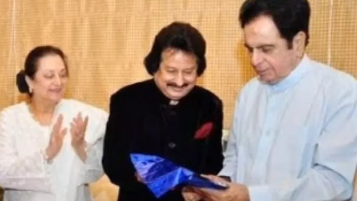 पंकज उधास सायरा बानो (Photo Credit Instagram)