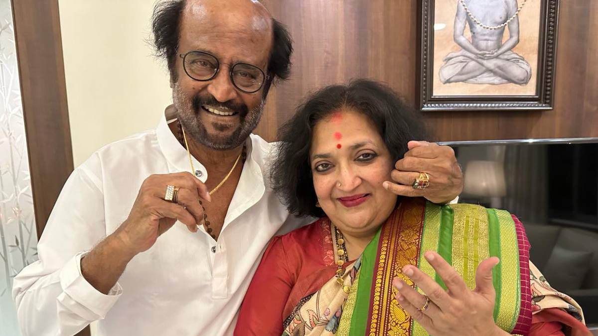 rajinikanth celebrates 43 years of togetherness with wife daughter soundarya shares post