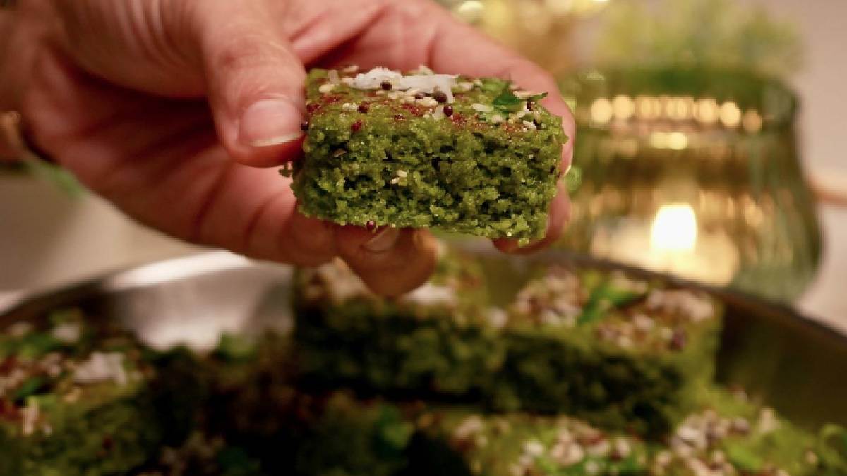 https://www.jagranimages.com/images/newimg/27022024/27_02_2024-spinach_dhokla_recipe_23662611.jpg