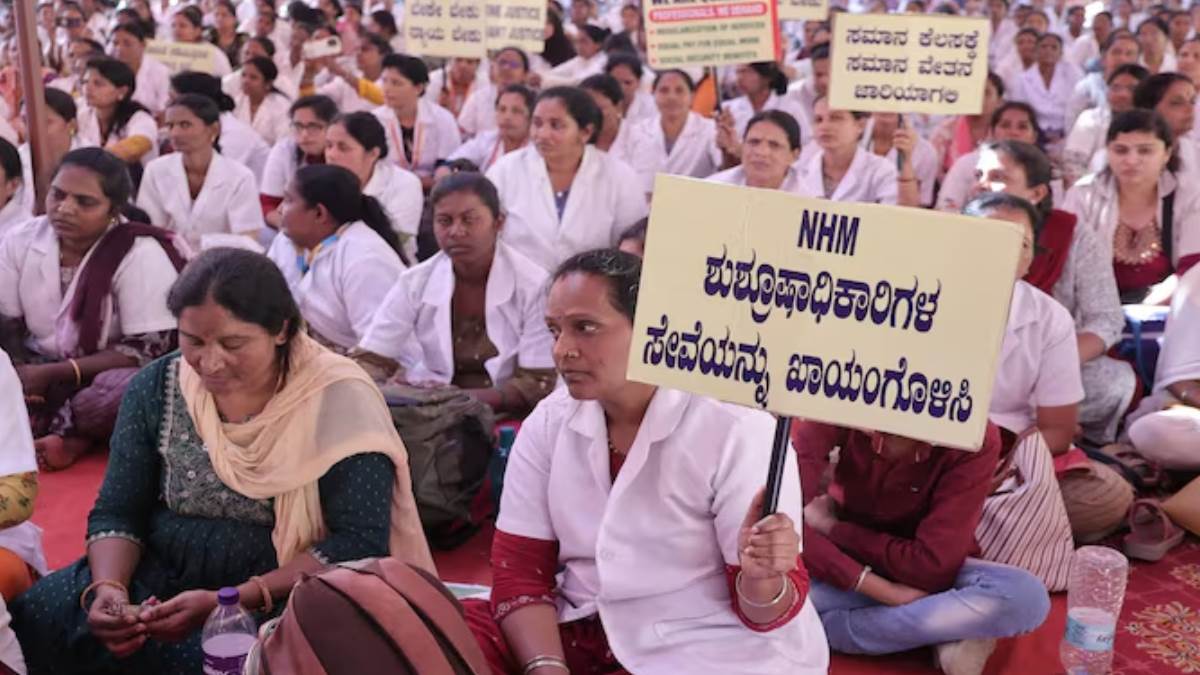 https://www.jagranimages.com/images/newimg/27022025/27_02_2025-karantaka_nurse_23891797.jpg