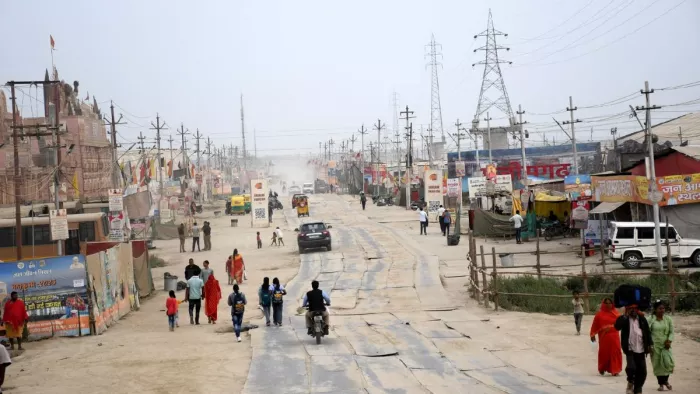 महाकुंभ के समापन के बाद गुरुवार को सेक्टर-7 में इस तरह दिखा दृश्य। मुकेश कनौजिया