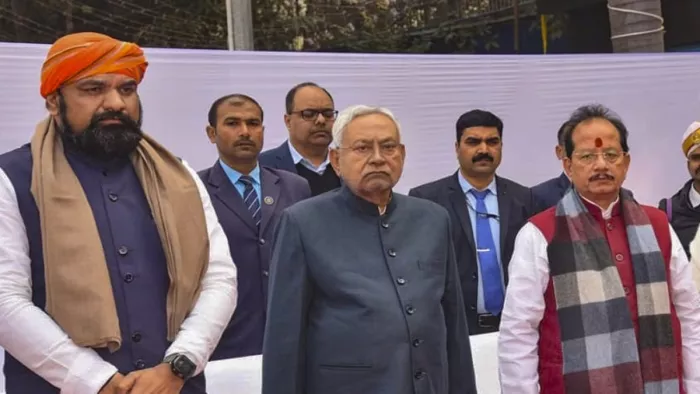 डिप्टी सीएम सम्राट चौधरी, मुख्यमंत्री नीतीश कुमार और डिप्टी सीएम विजय सिन्हा। फाइल फोटो