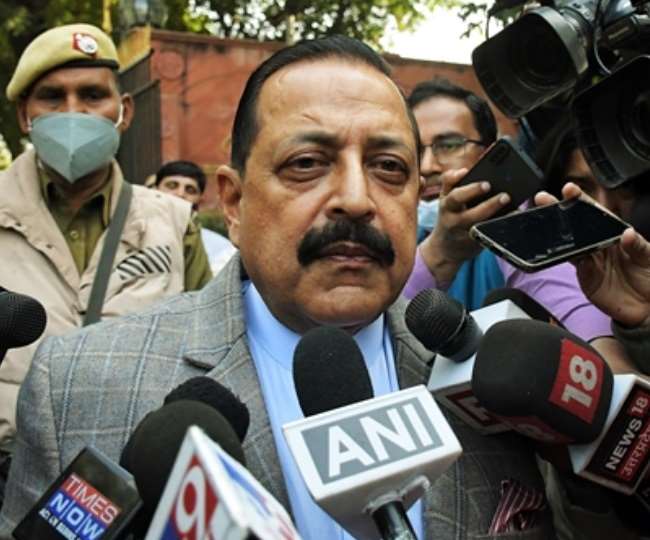 जितेंद्र सिंह ने रविवार को कहा कि पाकिस्तान के साथ बातचीत तभी हो सकती है जब बंदूकें शांत हों।
