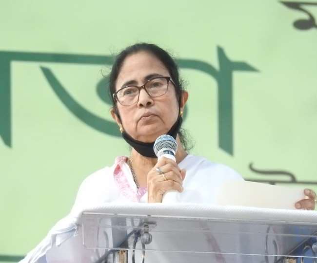 ममता बनर्जी बोलीं, रामपुरहाट की घटना के पीछे कोई साजिश. सीबीआइ जांच पर एतराज नहीं। फोटो जागरण