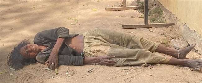 negligence inhuman face of medical workers once again shown woman standing in the sun waiting for treatment for hours