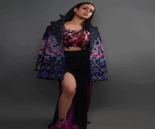 ajay devgn and kajols daughter nysa devgn steals the limelight in lakme fashion week gave stunning poses in manish malhotras dress