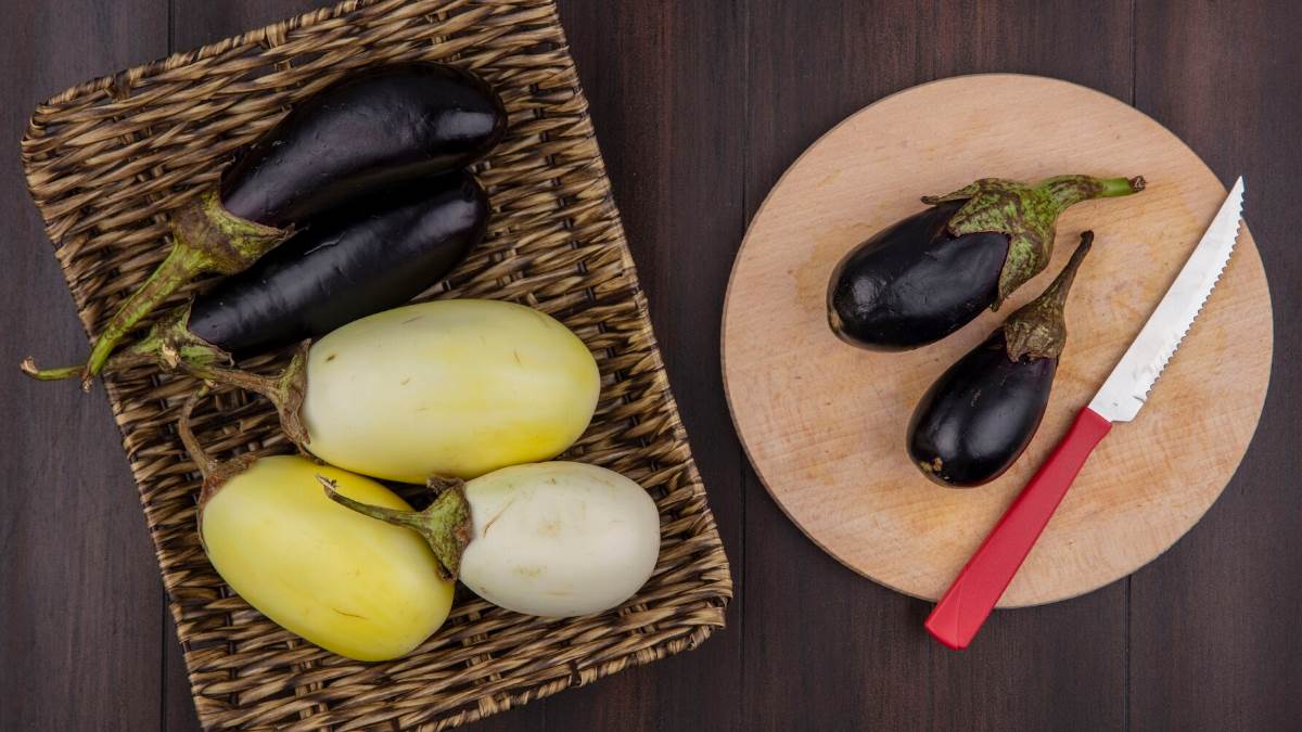 https://www.jagranimages.com/images/newimg/27032023/27_03_2023-brinjal_side_effects_f_23368197.jpg