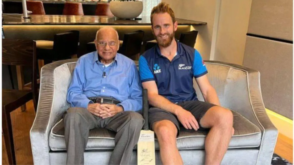 Kane Williamson Gift 99 Year Old Fan- Photo Credit - Twitter