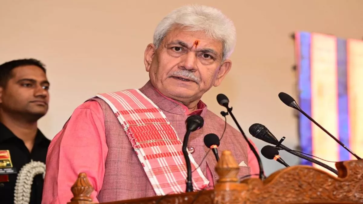 LG Manoj Sinha: पीएम आवास योजना के तहत जम्मू-कश्मीर के गरीबों को जल्द मिलेगा अपना घर और जमीन