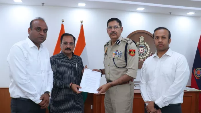 कस्टडी से केजरीवाल द्वारा आदेश जारी करने का मामला, भाजपा ने दिल्ली पुलिस आयुक्त को दी शिकायत