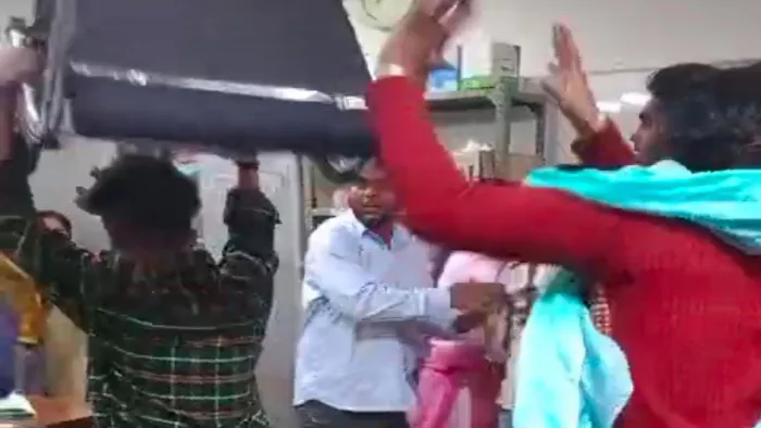 Rishikesh News: होली पर दो पक्षों के विवाद के बाद खूनी संघर्ष