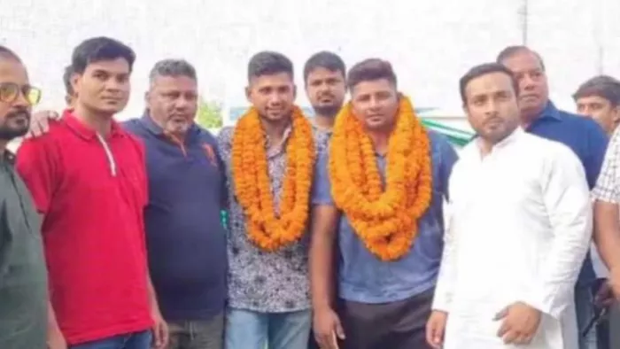 Cricketer Sarfaraz khan सरफराज खान ने हाल में संपन्न हुई इंग्लैंड के खिलाफ टेस्ट सिरीज में डेब्यू किया था।