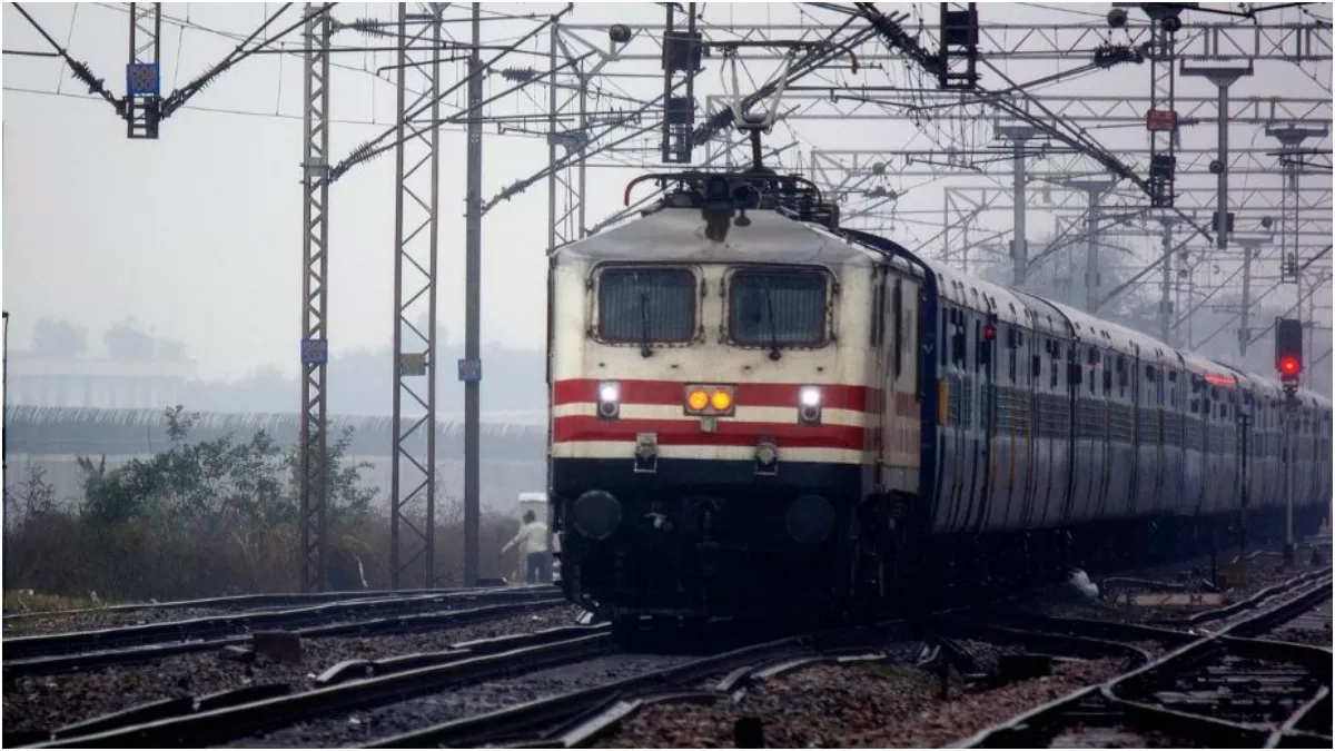 नई दिल्ली-आनंद विहार के लिए पटना और दानापुर से चलेगी स्पेशल ट्रेन, जानिए टाइमिंग और रूट