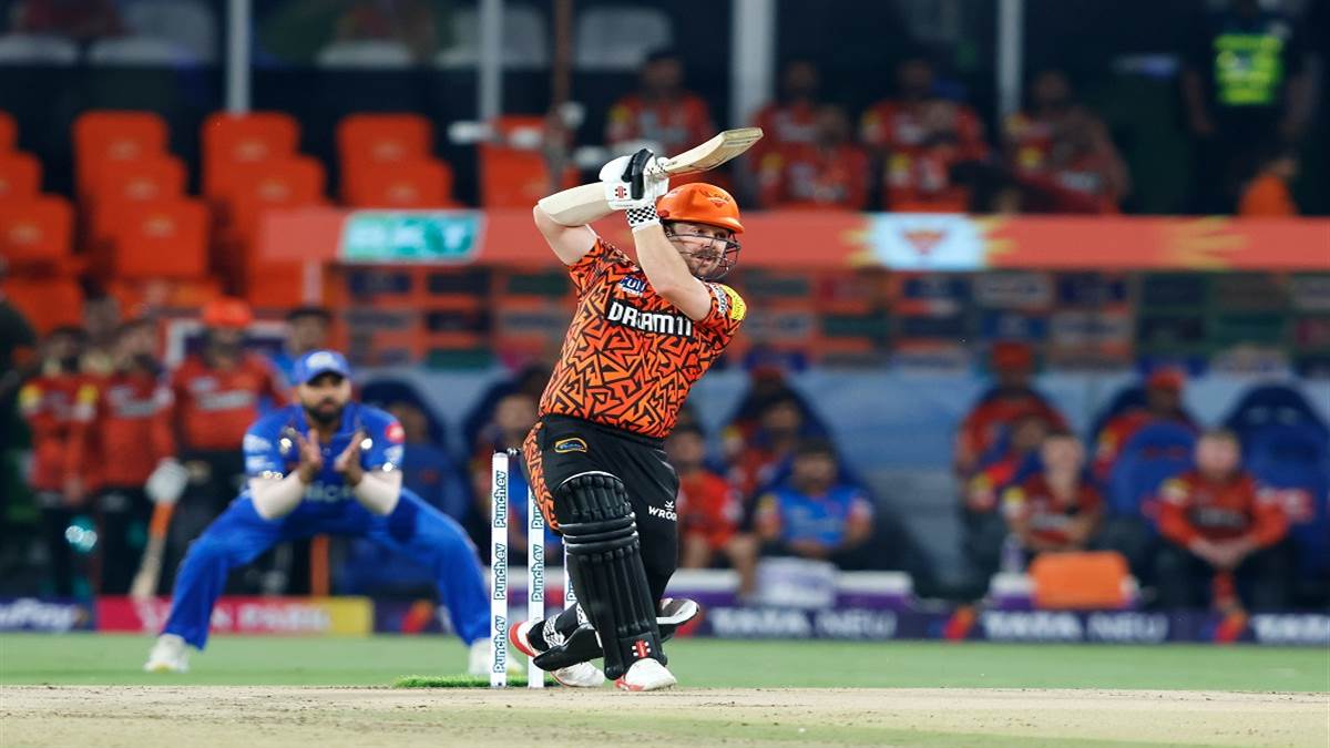 travis head hit fastest fifty in ipl history for srh from just 18 balls ipl 2024 srh vs mi match