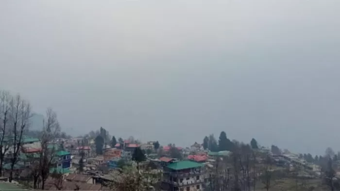 पिथौरागढ़ के मुनस्यारी में कुछ इस तरह रहा आज मौसम का नजारा। जागरण।