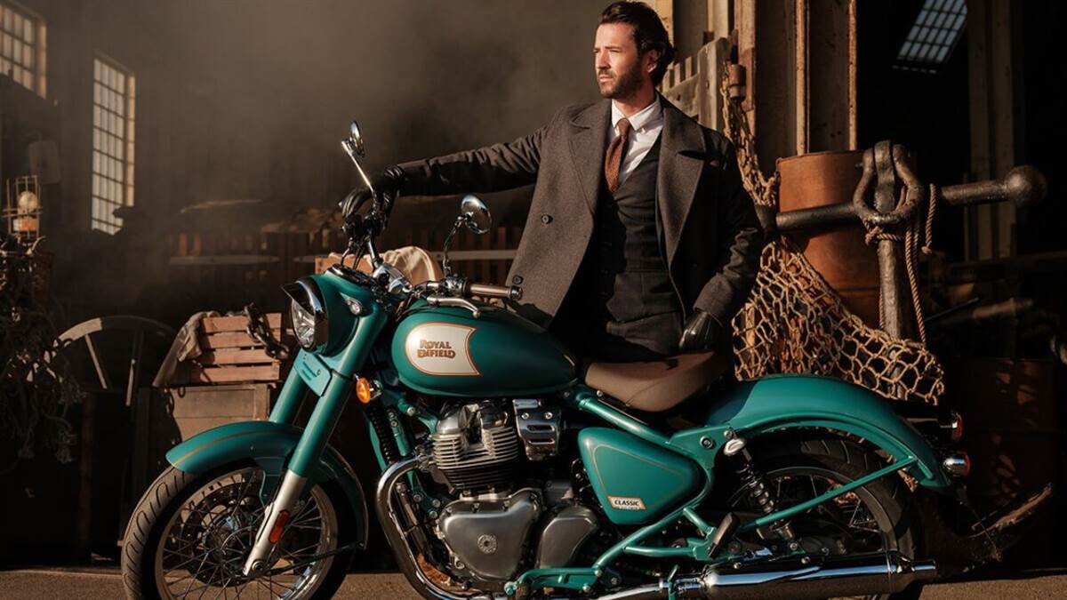 https://www.jagranimages.com/images/newimg/27032025/27_03_2025-royal_enfield_classic650_01493_23906838.jpg