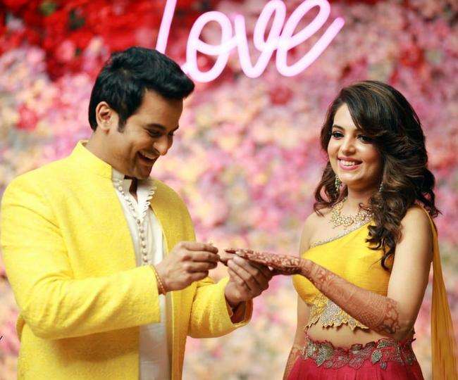 https://www.jagranimages.com/images/newimg/27042021/27_04_2021-sugandha_sanket_wedding_21595046.jpg