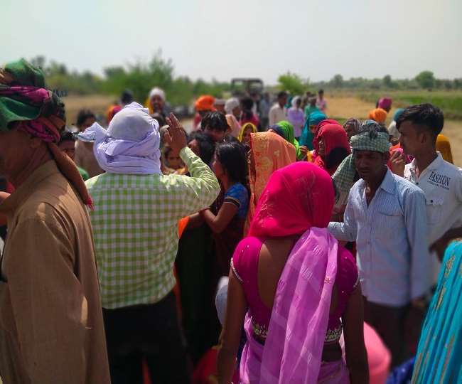 big accident in kanpur bilhaur picup hit the bike rider three died in accident near shivrajpur police station