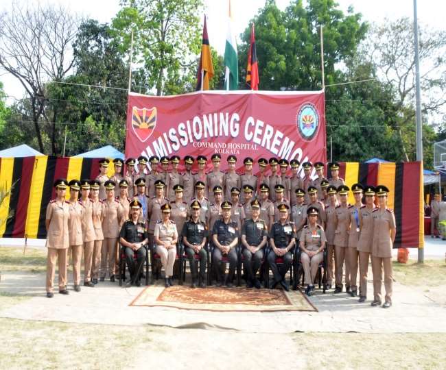 कोलकाता में पूर्वी कमान अस्पताल के नर्सिंग कालेज की 29 नर्सिंग कैडेट्स