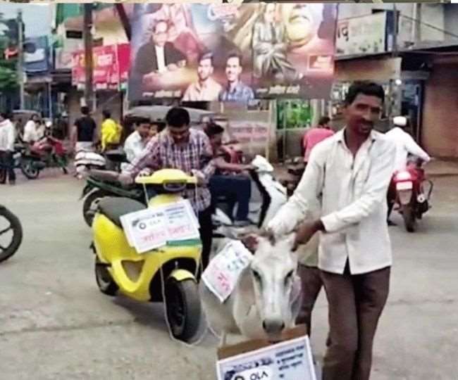 https://www.jagranimages.com/images/newimg/27042022/27_04_2022-ola_electric_toes_by_donkey_22663843.jpg