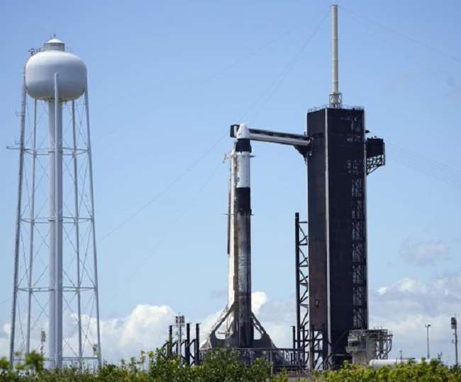 https://www.jagranimages.com/images/newimg/27042022/27_04_2022-space_x_nasa_22663880.jpg