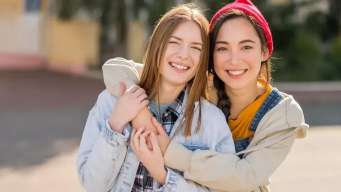 Friendship Tips: दोस्ती में आ गई है दरार, तो रिश्ते को फिर से मजबूत बनाने के लिए अपनाएं ये टिप्स
