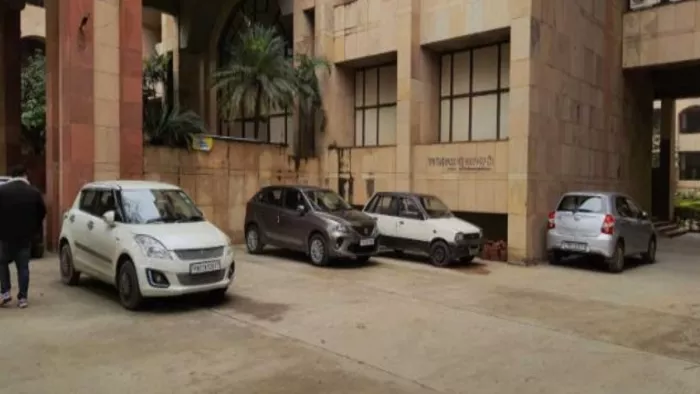 मिनी सचिवालय व अदालत की दीवारों पर लिखे गए खालिस्तान जिंदाबाद के नारे।