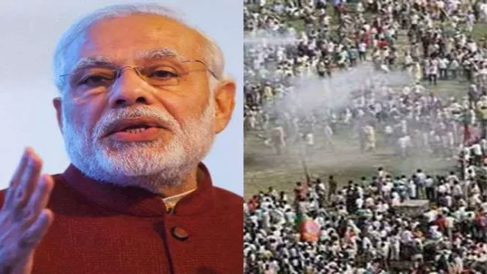 मंच से नेताओं ने भीड़ को काबू करने के लिए कहा कि लोग खुशी में लोग पटाखे फोड़ रहे हैं।