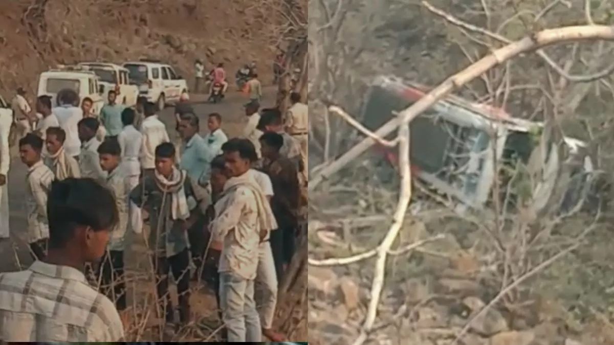 MP के बुरहानपुर में 50 फीट गहरी खाई में गिरी अनियंत्रित बस, 12 यात्री घायल; इंदौर से अकोला जा रही थी बस