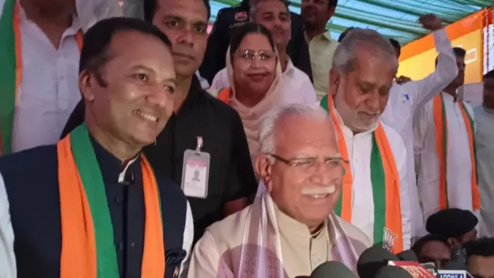 पूर्व सीएम मनोहर लाल ने 'आप' पर किया पलटवार।