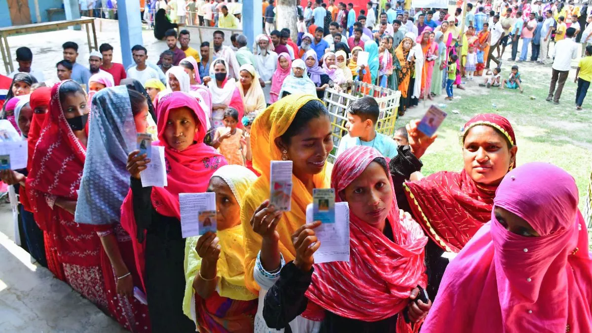 Lok Sabha Elections 2024: लोकतंत्र का पर्व, दूसरे चरण में 66 फीसद से ज्यादा हुआ मतदान