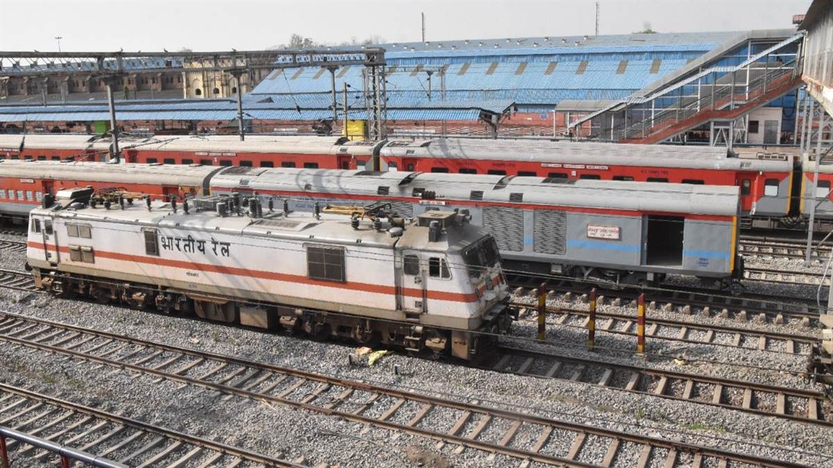 railway mega block train operations halt at gorakhpur junction