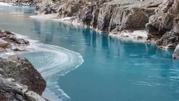 पाकिस्तान की ओर बहने वाली नदी। फाइल फोटो