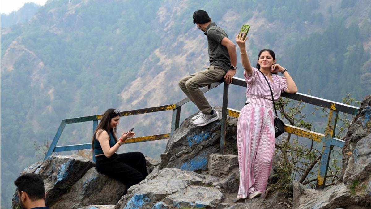 tourist graph suddenly dropped in nainital