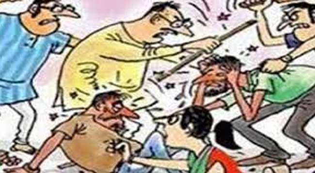 corona effect : क्वारंटाइन सेंटर में घुसकर एक युवक ने शिक्षक और प्रवासियों को पीटा, नशे में था युवक