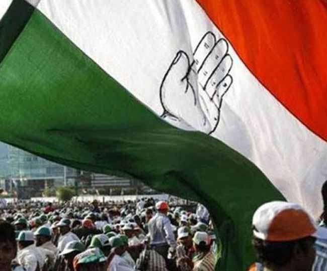 प्रदेश कांग्रेस कमेटियों को इस आदेश में कोरोना काल के दौरान जरूरतमंदों की मदद करने की हिदायत दी गई है।