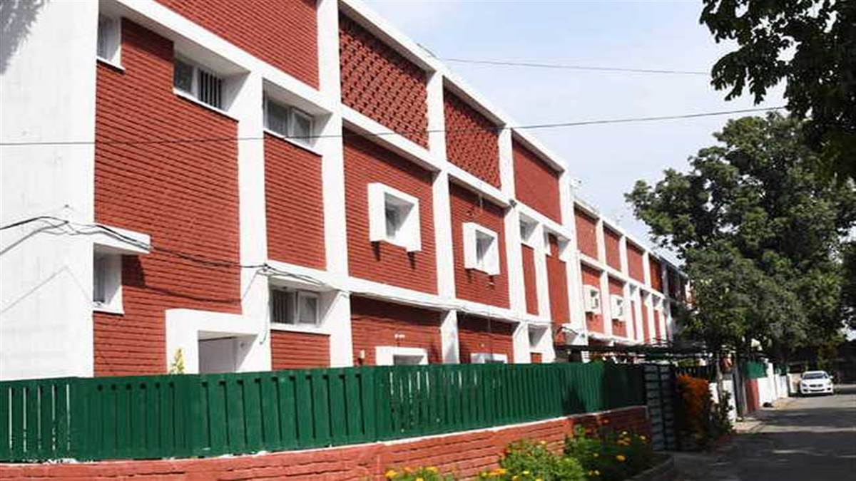 https://www.jagranimages.com/images/newimg/27052022/27_05_2022-govthouse_22748437.jpg