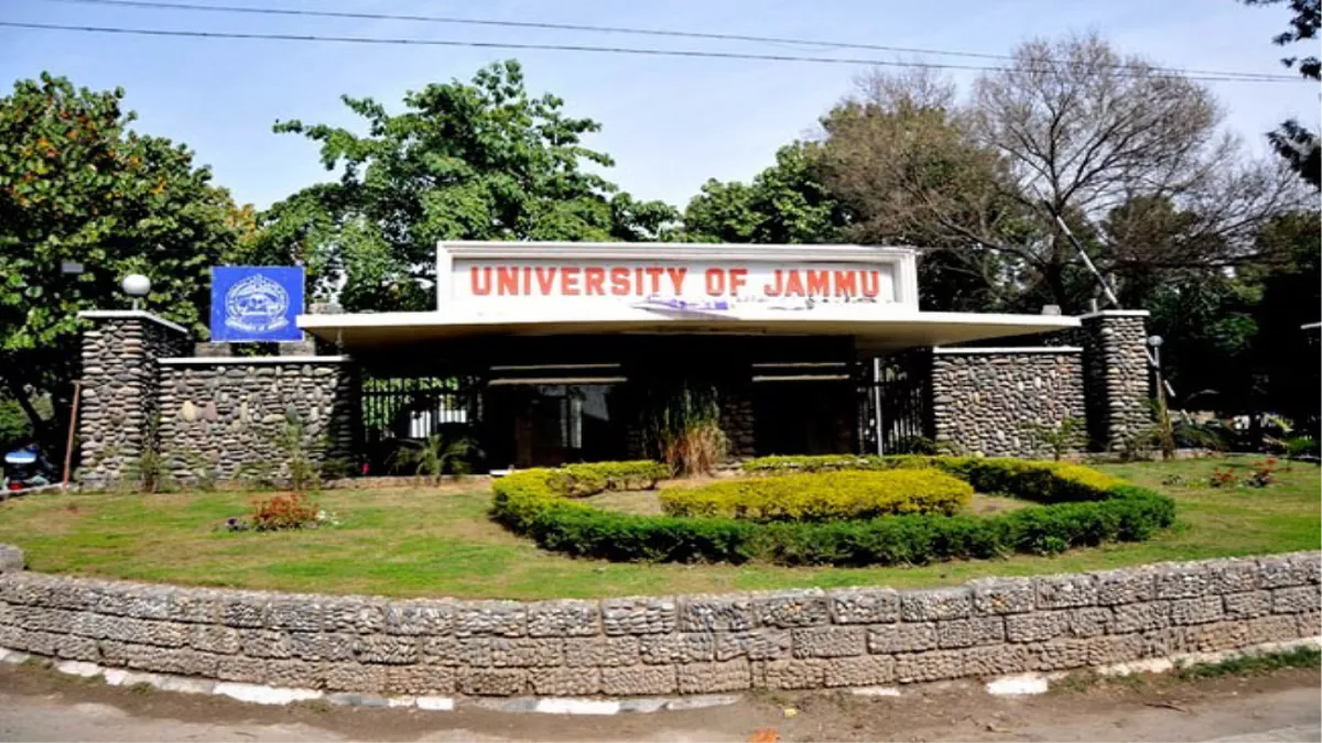 जम्मू विश्वविद्यालय अखिल भारतीय अंतर विश्वविद्यालय पेनसेक सिल्ट का ओवर आल चैंपियन बना