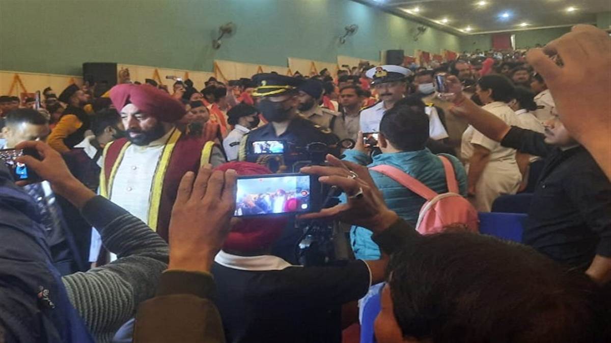 kumaun university convocation 2022 girls got 95 gold medals out of120