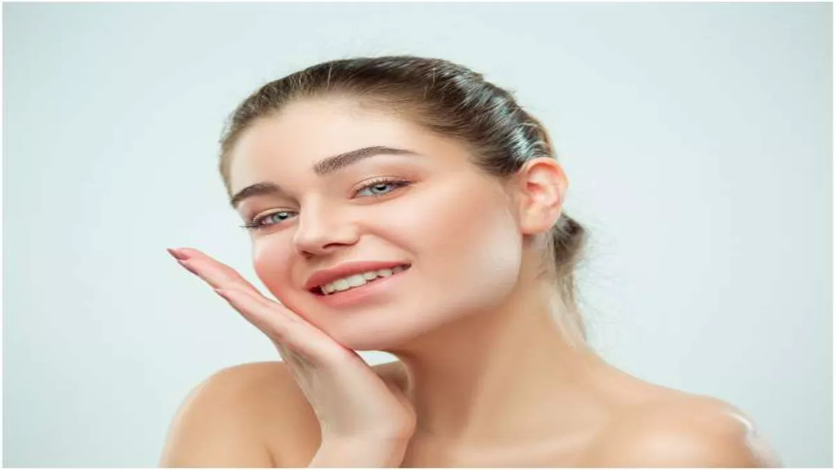 Beauty Tips in Summer: गर्मियों में स्किन को रखना है अगर ग्लोंइग तो अपनाएं एलोवेरा जेल के साथ ये मैजिक मिक्स