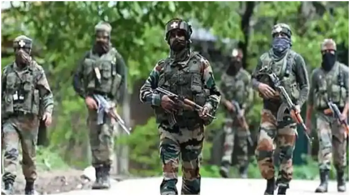 Jammu Kashmir News: पुंछ में एलओसी के पास भारतीय सेना ने दो ग्रेनेड और बारूदी सुरंग को किया नष्ट