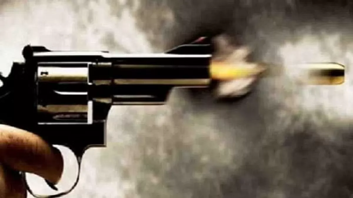 Kanpur News: कानपुर में पूर्व पार्षद के फुफेरे भाई घर से बुलाकर मारी गोली, भाई ने के ख‍िलाफ दर्ज कराई FIR