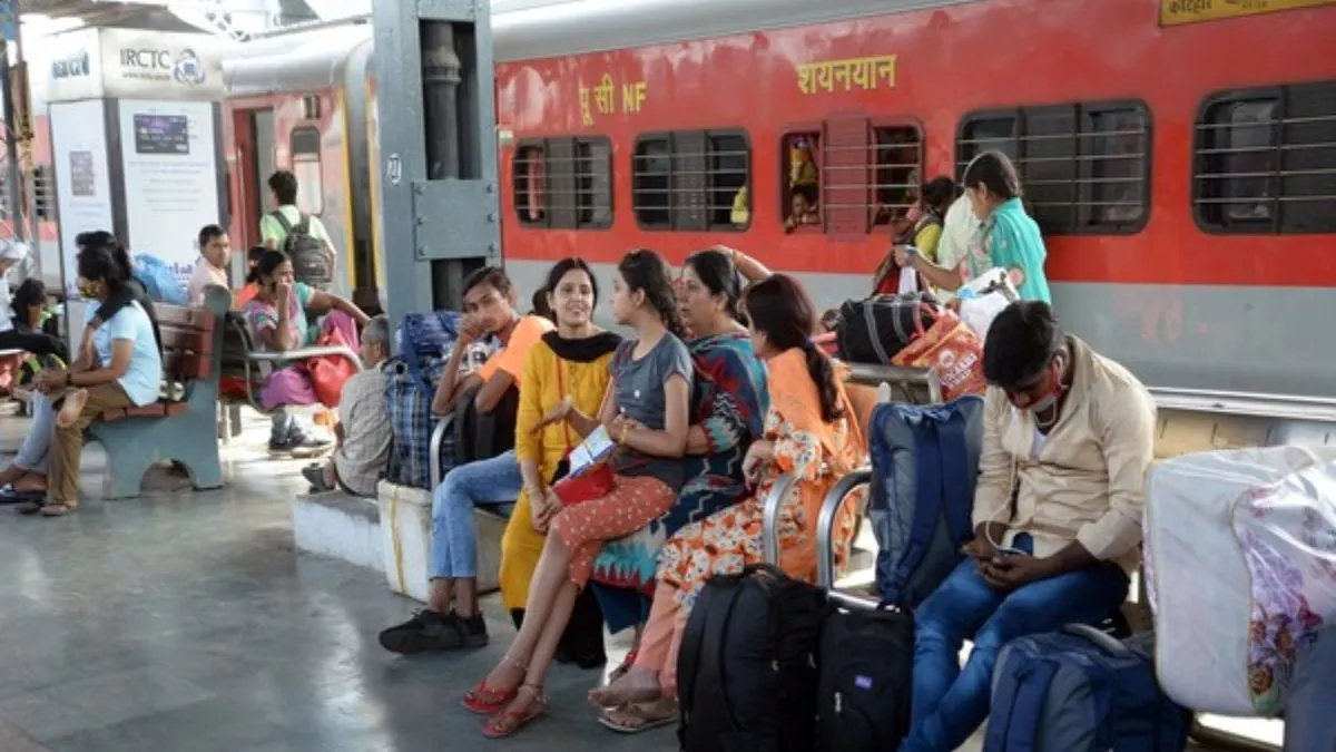 Indian Railways: अब रेल में यात्रा करना होगा और भरोसेमंद, सुरक्षा की होगी गारंटी; जीआरपी बढ़ा रहा दस्ता